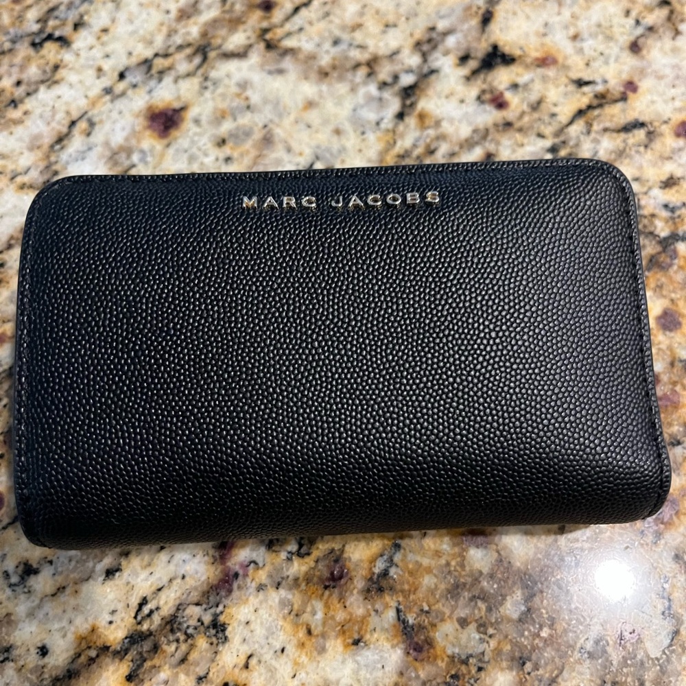 Marc Jacobs wallet